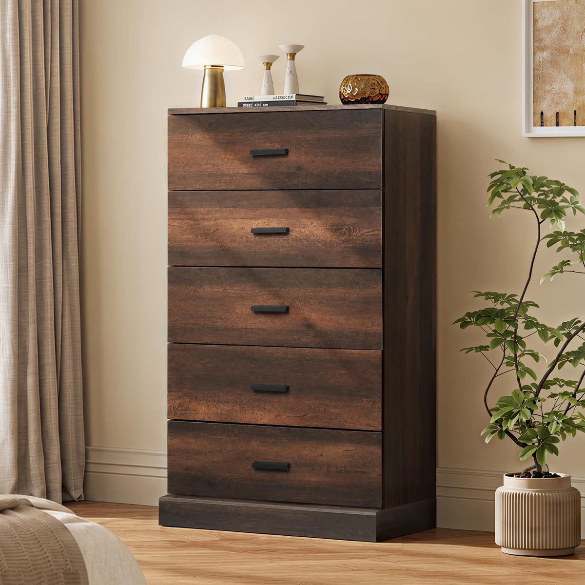 Brown 5 Drawer Dresser B540933